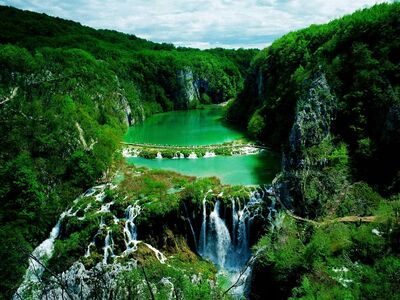 Nationalpark Plitvicer Seen | Der bekannteste und älteste (seit 1949) Nationalpark Kroatiens. 1979 zum UNESCO-Welterbe erklärt.