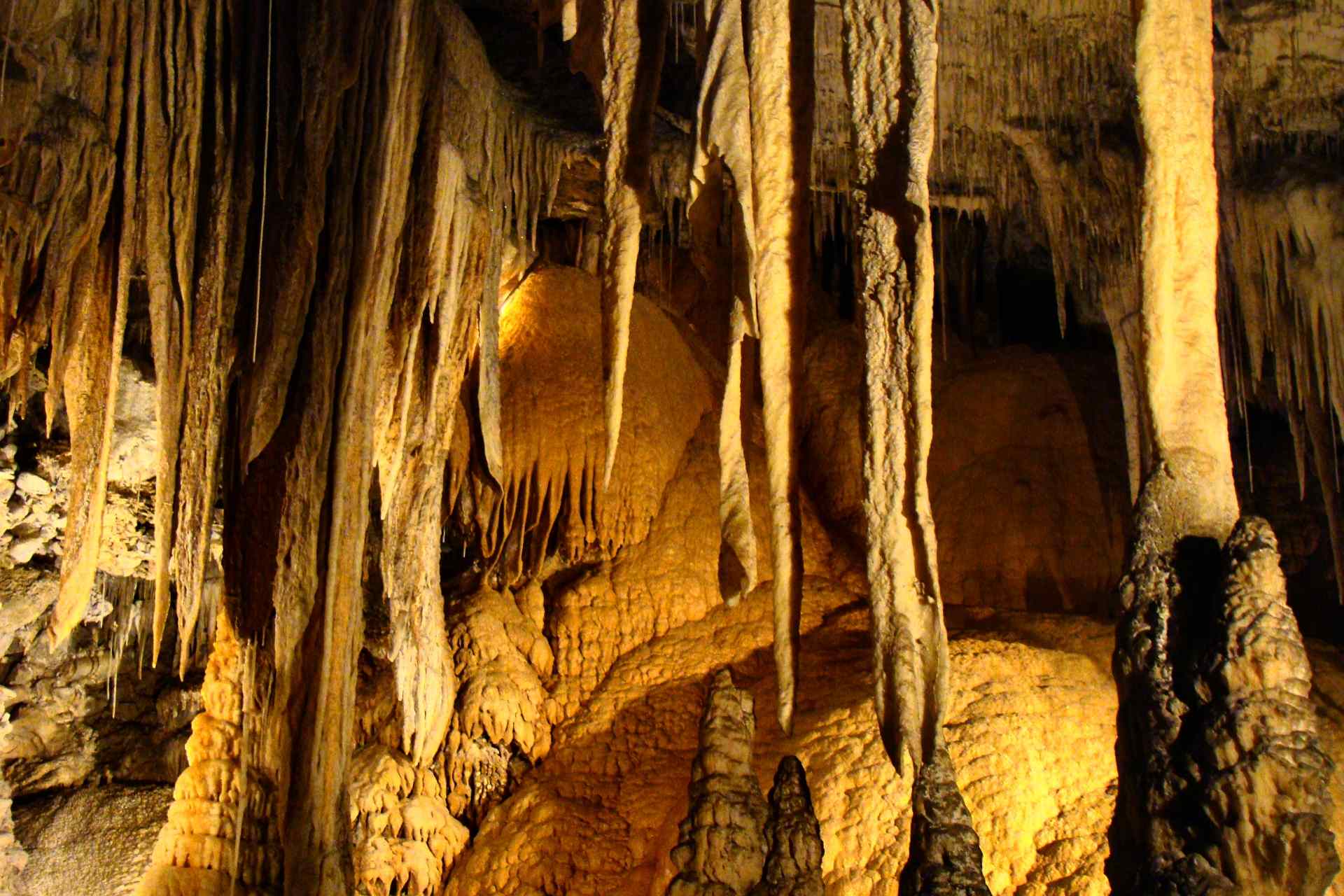 Festiner Königreich | Die Tropfsteinhöhle „Feštinsko Kraljevstvo“ liegt im Herzen Istriens, in der Nähe von Žminj neben dem Dorf Feštini.